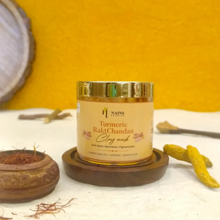 turmeric Rakhtchandan clay mask