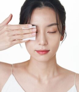 summer skincare routine for glowing skin