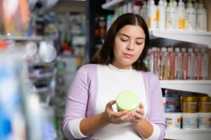 Benefits of using mulberry extract in summer skincare