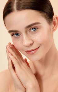 Benefits of using mulberry extract in summer skincare