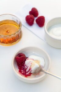 Benefits of using mulberry extract in summer skincare